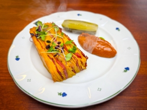 Zapečené brambory s uzeným masem